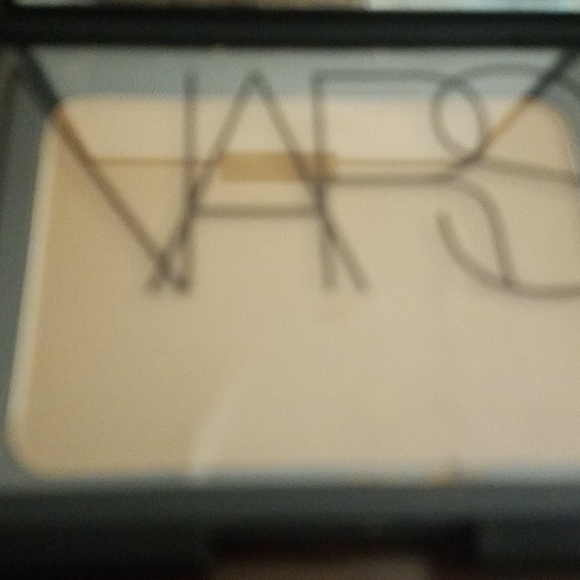 Nars powder bronzer laguna shade - Picture 4 of 5